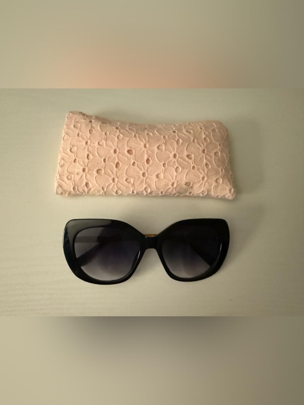 House of Harlow 1960 Black Oversized Sunglasses with Pink Lace Case